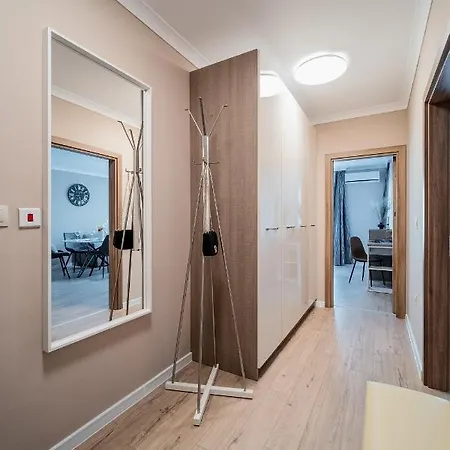 Comfy Luxury Center * Варна